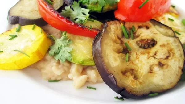 Grilled vegetable with mashed beans