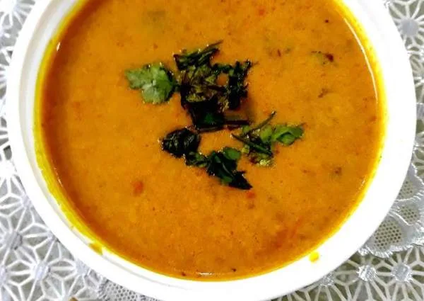 Ginger-garlic curry
