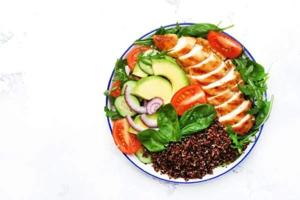 Chicken, quinoa and salad